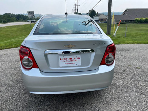 Used 2015 Chevrolet Sonic LT image 4