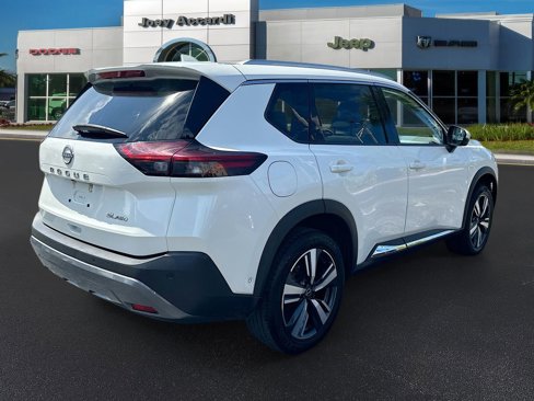 Used 2023 Nissan Rogue SL w/ SL Premium Package image 7
