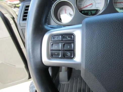 Used 2014 Dodge Challenger R/T image 16