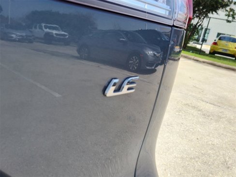 Used 2023 Toyota Corolla Cross LE image 8
