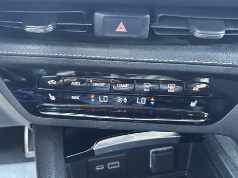 Used 2023 Buick Envision Essence w/ Sport Touring Package image 28
