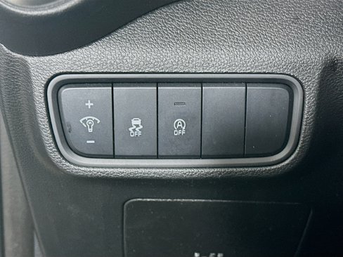 Used 2024 Kia Soul LX w/ Option Group 015 image 16