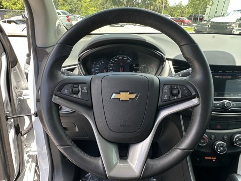 Used 2022 Chevrolet Trax LT w/ Sport Edition image 19