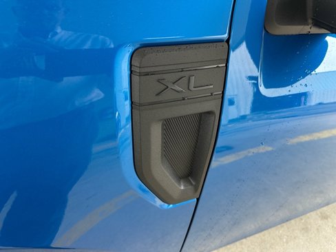 New 2025 Ford Maverick XL image 5