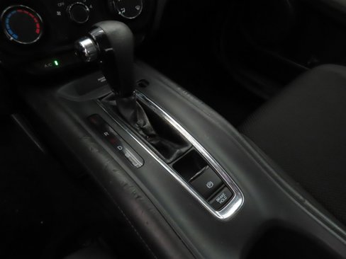 Used 2022 Honda HR-V LX image 16