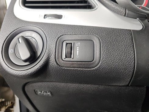 Used 2016 Dodge Journey SE image 21