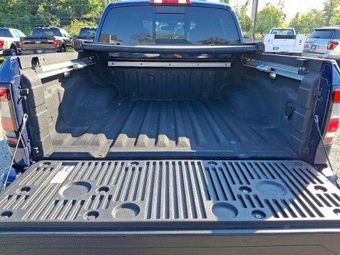 Used 2023 Nissan Frontier PRO-4X w/ Pro Convenience Package image 30