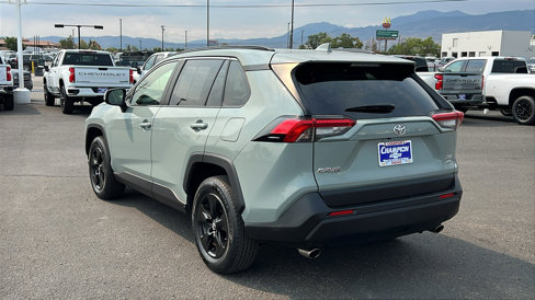 Used 2019 Toyota RAV4 XLE w/ Carpet Mat Package image 7
