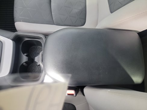 Used 2021 Toyota RAV4 XLE image 34