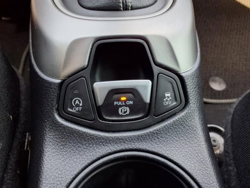 Used 2021 Jeep Compass Latitude w/ Sun and Sound Group image 29