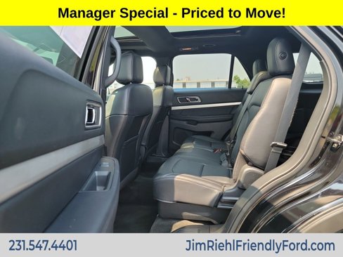 Used 2017 Ford Explorer XLT w/ Equipment Group 202A image 27