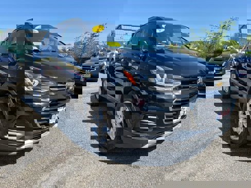 Used 2018 Chevrolet Trax LT w/ LT Convenience Package image 3