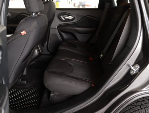 Used 2017 Jeep Cherokee 75th Anniversary image 29