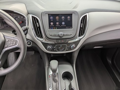 Used 2022 Chevrolet Equinox LS image 17