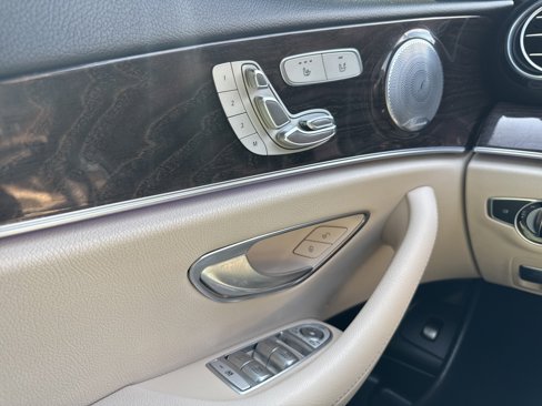Used 2019 Mercedes-Benz E 450 4MATIC Sedan w/ Premium Package image 26
