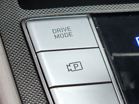 Used 2023 Hyundai Elantra SEL image 24