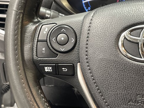 Used 2016 Toyota Corolla S image 19