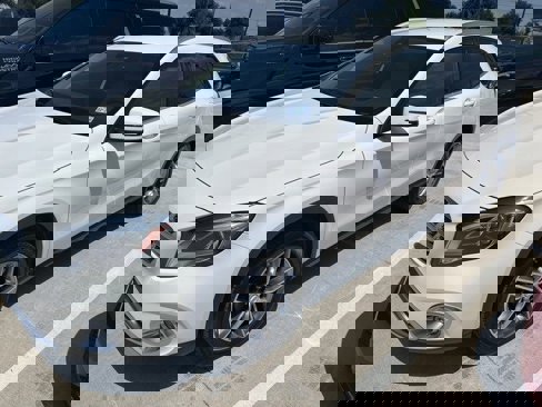 Used 2019 Mercedes-Benz GLA 250 image 1