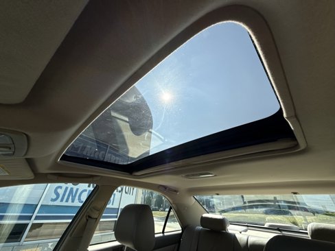 Used 2003 Toyota Camry XLE image 3