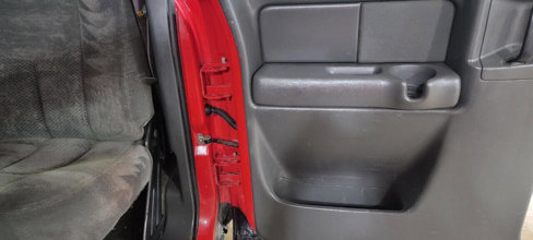 Used 2003 Chevrolet Silverado 2500 LS w/ Snow Plow Prep Package image 14