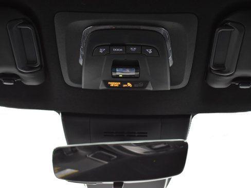 Used 2024 Toyota Corolla Cross SE image 27