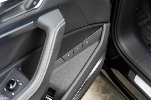 Used 2024 Audi Q8 e-tron Prestige w/ Prestige Package image 16