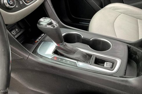 Used 2020 Chevrolet Equinox Premier image 13