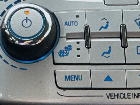 Used 2011 Chevrolet Equinox LTZ image 21