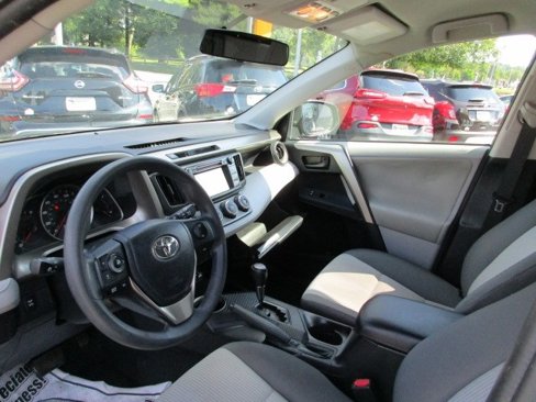 Used 2013 Toyota RAV4 LE image 15
