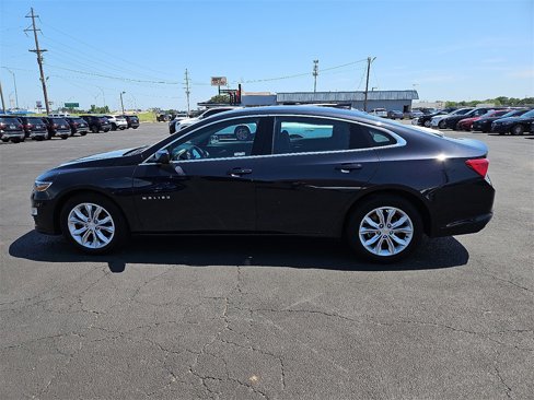 Used 2023 Chevrolet Malibu LT image 3