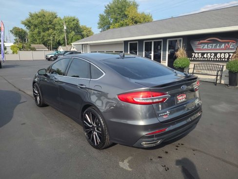 Used 2020 Ford Fusion Titanium image 3