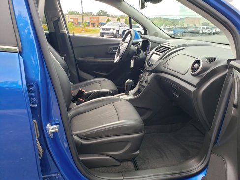 Used 2016 Chevrolet Trax LT w/ LT Convenience Package image 18
