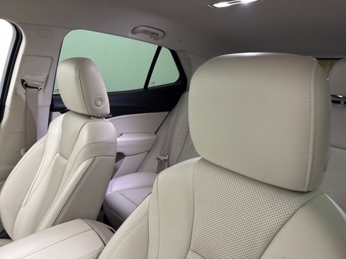 Used 2021 Buick Envision Essence image 29