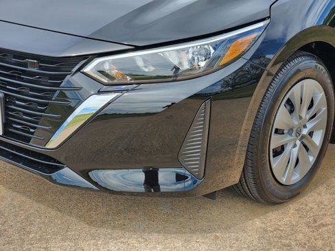 New 2025 Nissan Sentra S image 9