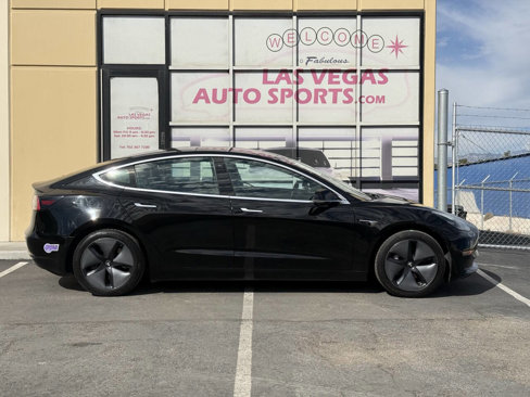 Used 2019 Tesla Model 3 Standard Range Plus image 6