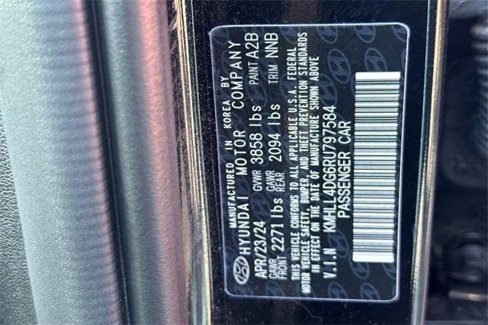 Certified 2024 Hyundai Elantra SE image 27
