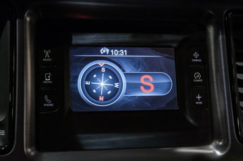 Used 2015 Dodge Challenger SXT image 21