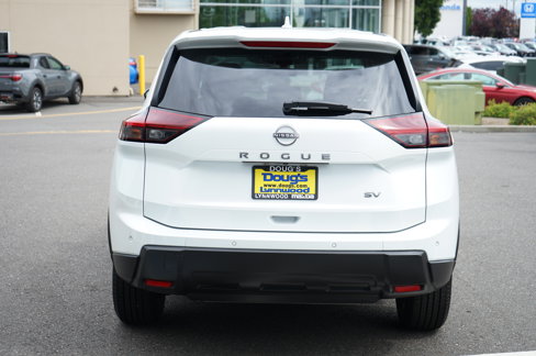 Used 2024 Nissan Rogue SV image 4