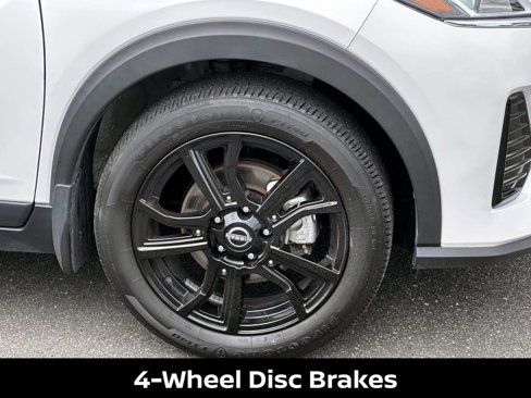 Certified 2023 Nissan Kicks SV image 11