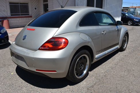 Used 2013 Volkswagen Beetle 2.5 image 7