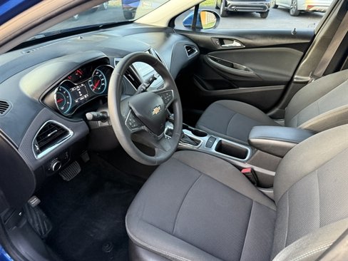Used 2016 Chevrolet Cruze LT w/ Convenience Package image 14