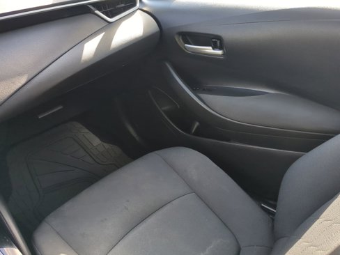 Used 2021 Toyota Corolla LE image 44
