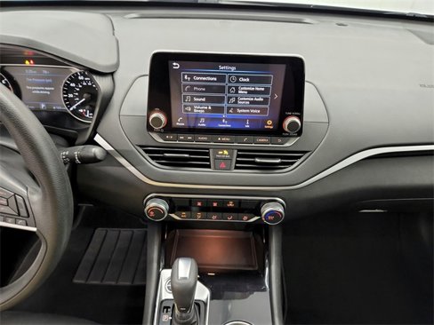 Used 2021 Nissan Altima 2.5 SV image 24