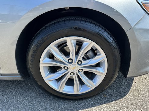 Used 2024 Chevrolet Malibu LT image 13