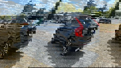 Used 2016 Volvo XC90 T6 Momentum image 6