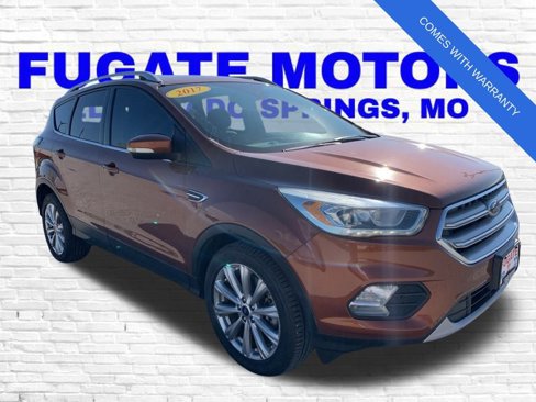 Used 2017 Ford Escape Titanium image 3