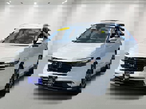 Used 2023 Honda Accord EX image 2