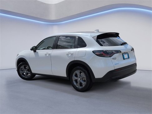 New 2026 Honda HR-V LX image 9