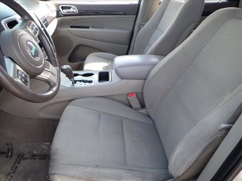 Used 2012 Jeep Grand Cherokee Laredo image 11