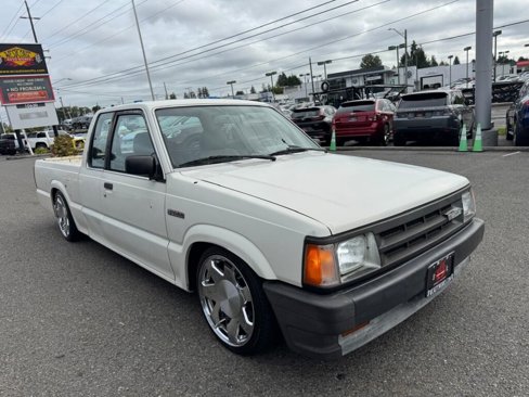 Used 1989 MAZDA B-Series Pickup 2WD Cab Plus B2200 image 4